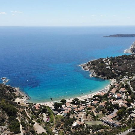 Grotta Azzurra Apartment - Cavoli - Terrazza Vista Mare, Clima E Parcheggio San Piero in Campo  外观 照片