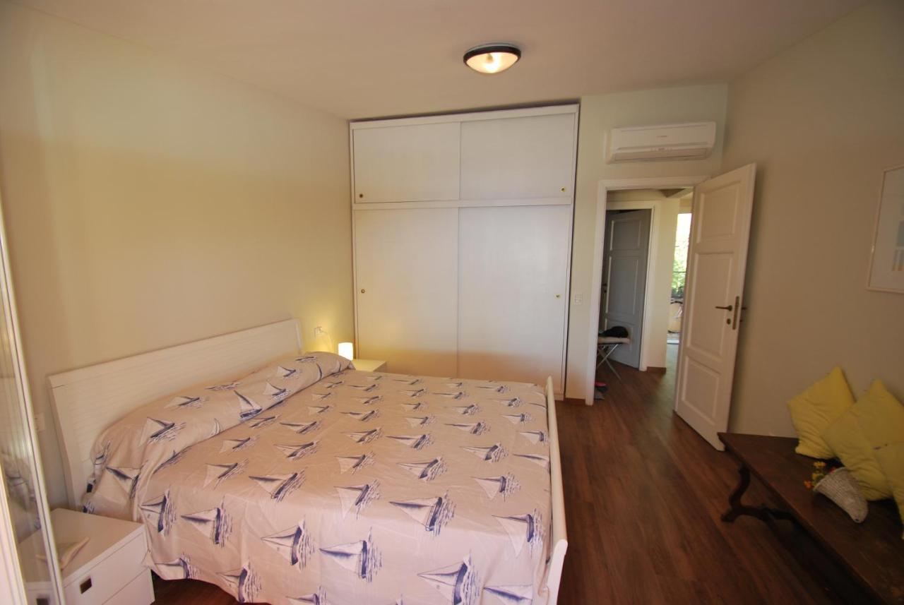 Grotta Azzurra Apartment - Cavoli - Terrazza Vista Mare, Clima E Parcheggio San Piero in Campo  外观 照片