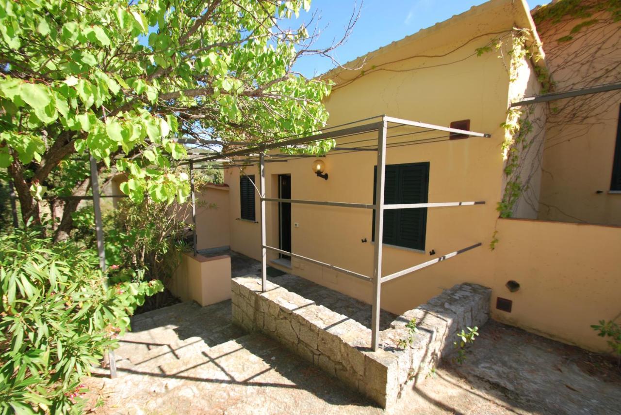 Grotta Azzurra Apartment - Cavoli - Terrazza Vista Mare, Clima E Parcheggio San Piero in Campo  外观 照片
